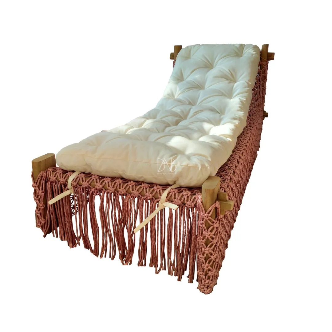 Nice Sun Lounger - Image 2