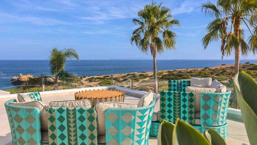 Contemporary resort living furniture ideas