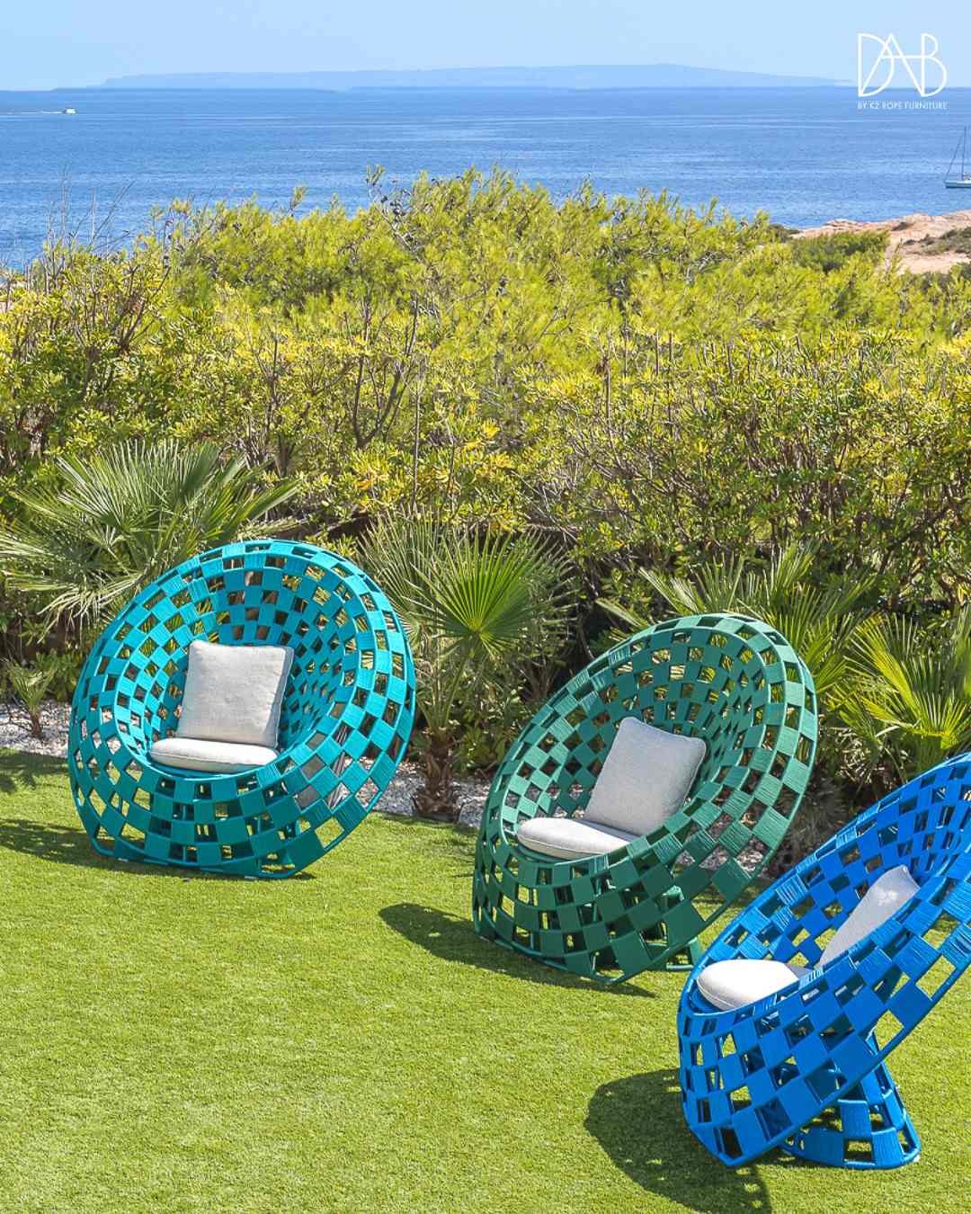 Easy Outdoor Design Makeover with Rope Patio Furniture
