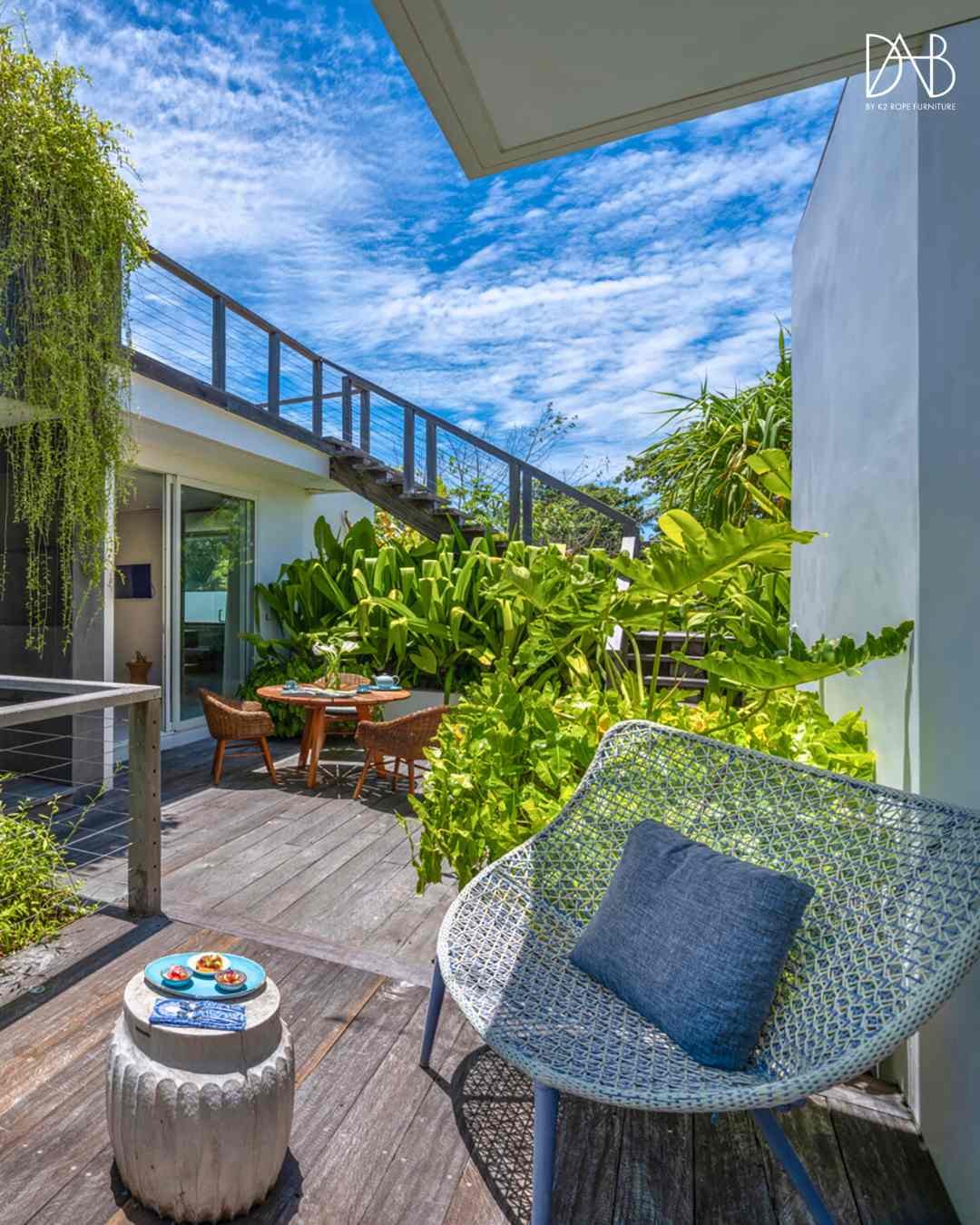 Modern Villa Furniture: Embracing Sustainability