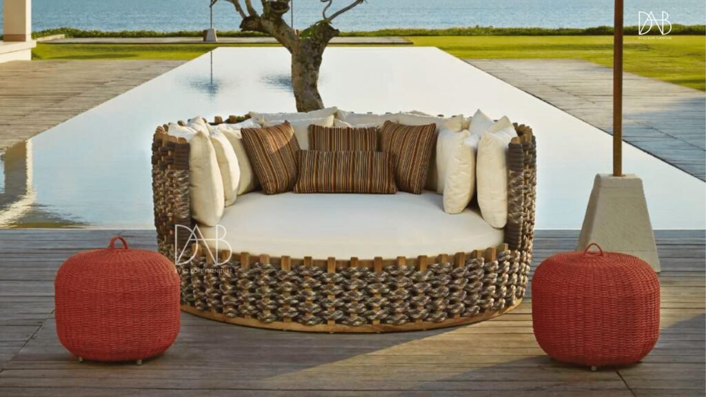 Daycahir Outdoor Funiture